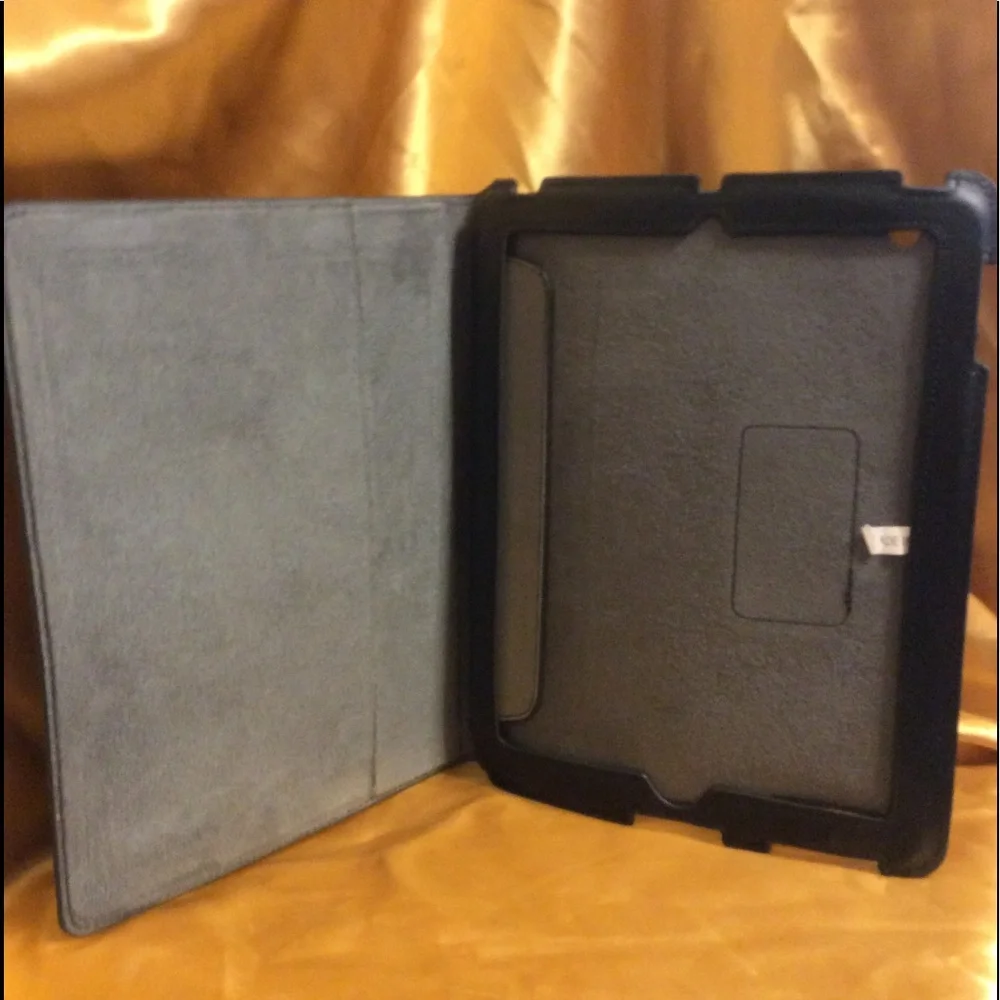 Leather case for iPad 2, new iPad, light weight, NWT